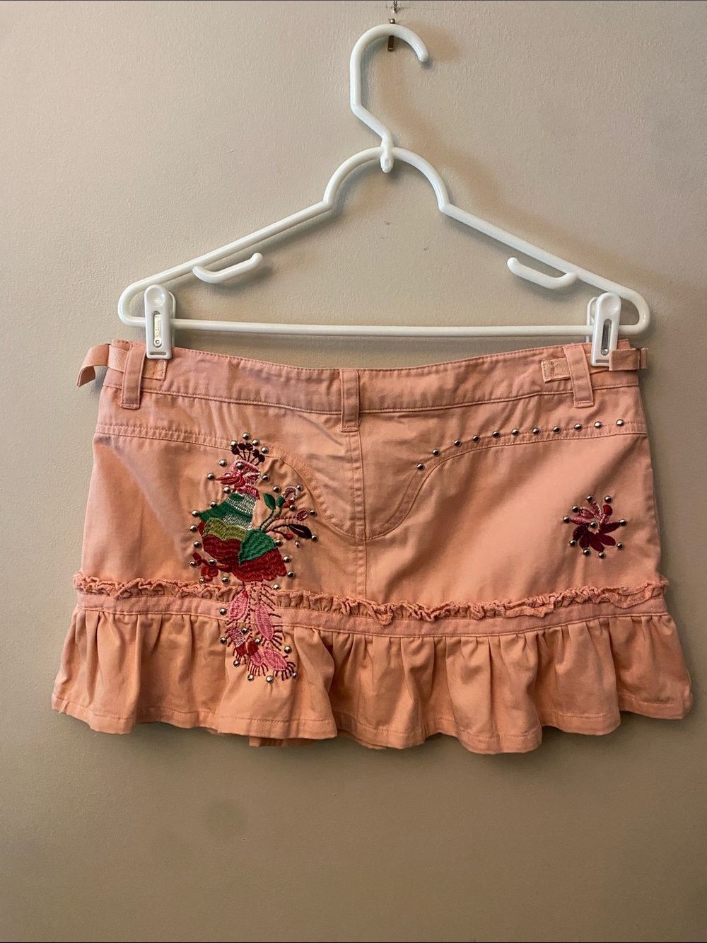 Aziz Peach Embroidered Ruffle Mini Skirt - Picture 2 of 7